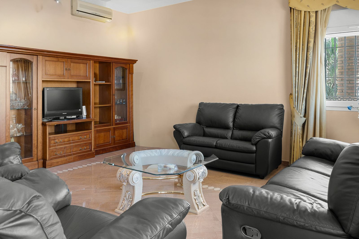 5 Bed Townhouse for sale in Torrequebrada Costa Del Sol, Málaga, Spain