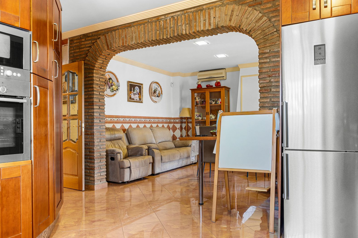 5 Bed Townhouse for sale in Torrequebrada Costa Del Sol, Málaga, Spain