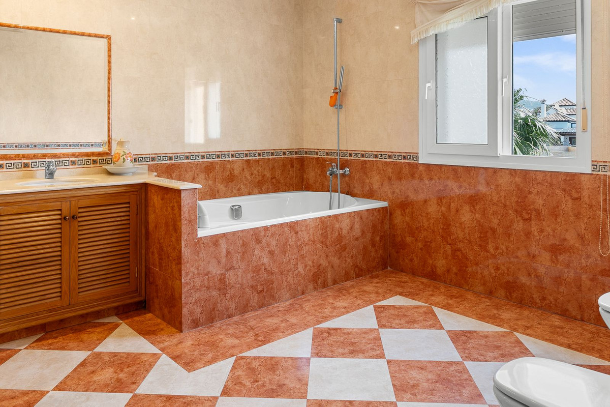 5 Bed Townhouse for sale in Torrequebrada Costa Del Sol, Málaga, Spain