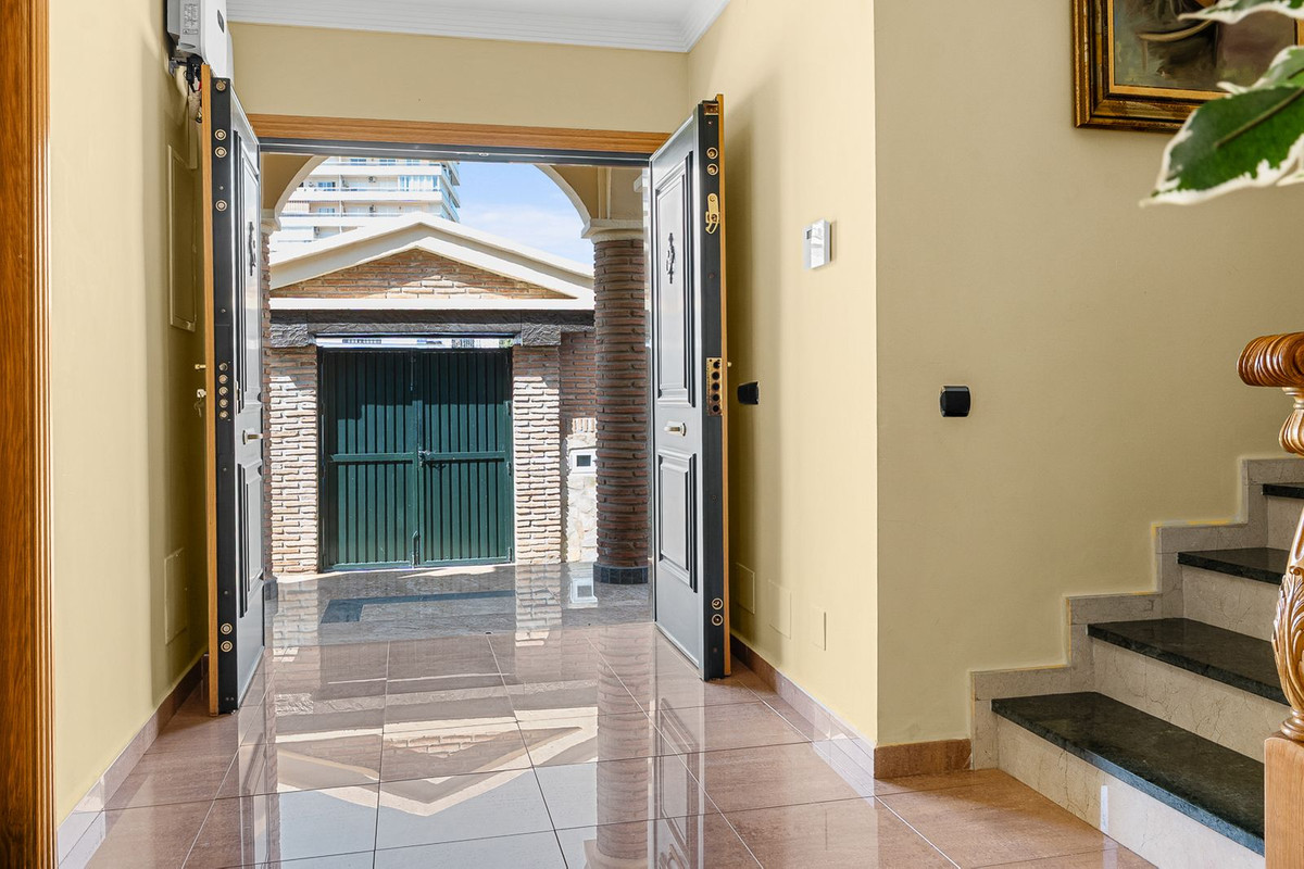 5 Bed Townhouse for sale in Torrequebrada Costa Del Sol, Málaga, Spain