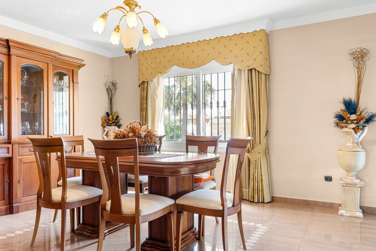 5 Bed Townhouse for sale in Torrequebrada Costa Del Sol, Málaga, Spain