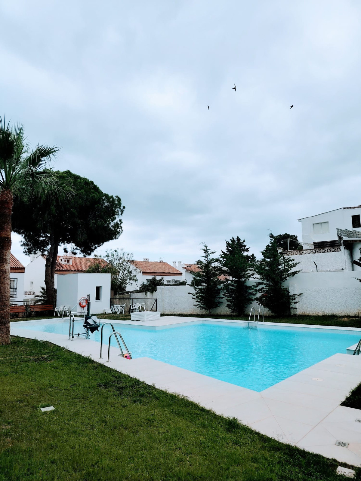 Se vende Apartamento Planta Media de 2 dormitorios en Costa Del Sol, Málaga, España