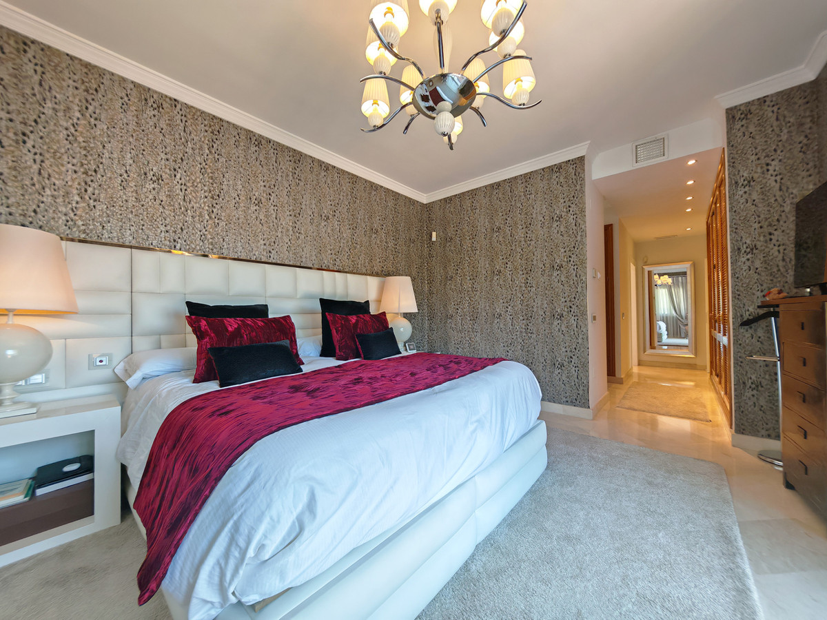 4 Bed Townhouse for sale in Elviria Costa Del Sol, Málaga, Spain