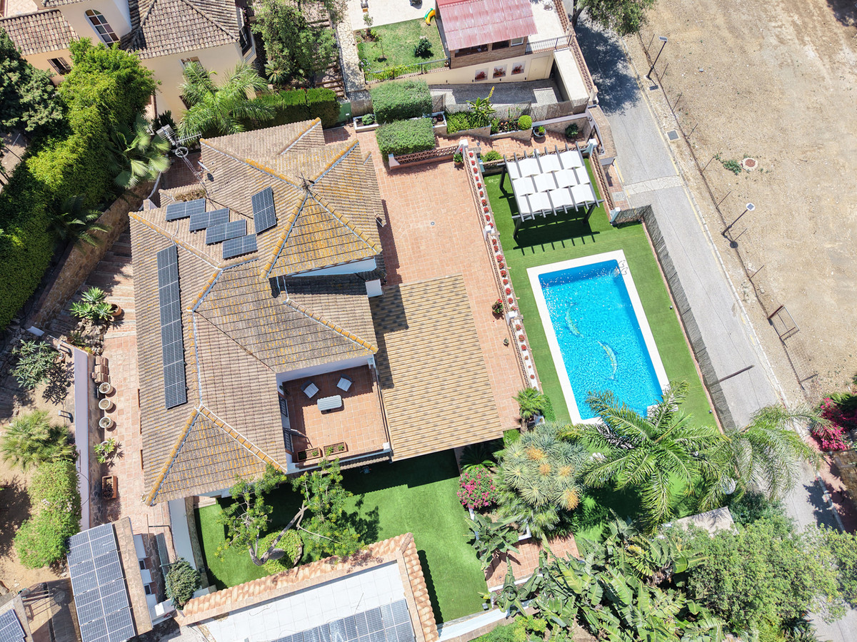 4 Bed Townhouse for sale in Elviria Costa Del Sol, Málaga, Spain