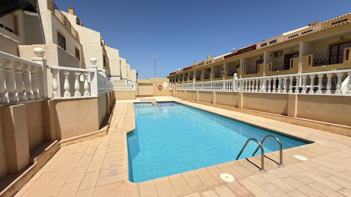 Se vende Adosada de 3 dormitorios en Costa Blanca, Alicante, España