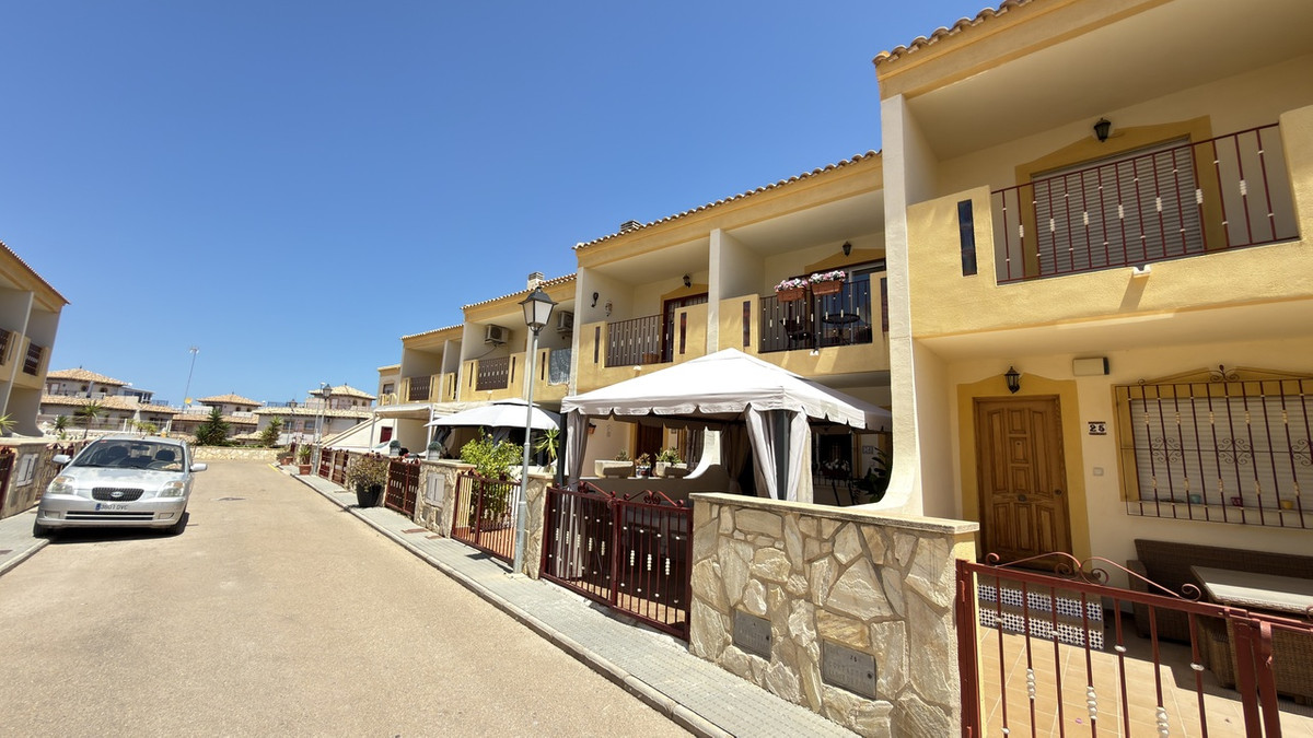 Se vende Adosada de 3 dormitorios en Costa Blanca, Alicante, España