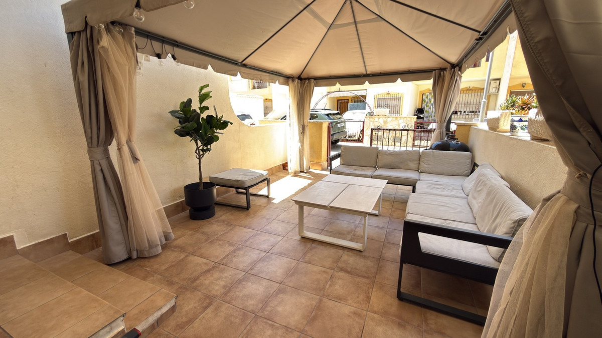 Se vende Adosada de 3 dormitorios en Costa Blanca, Alicante, España