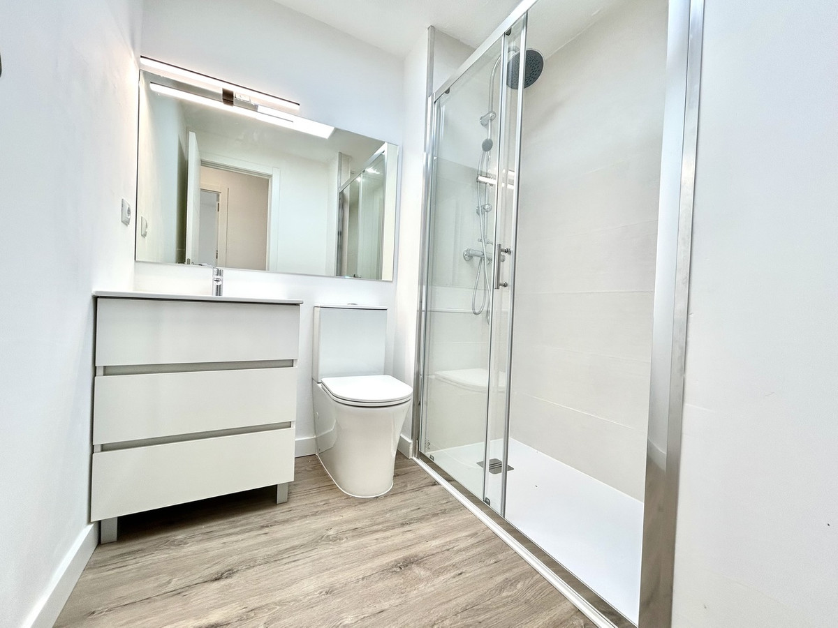 Se vende Apartamento Planta Baja de 2 dormitorios en Costa Blanca, Alicante, España
