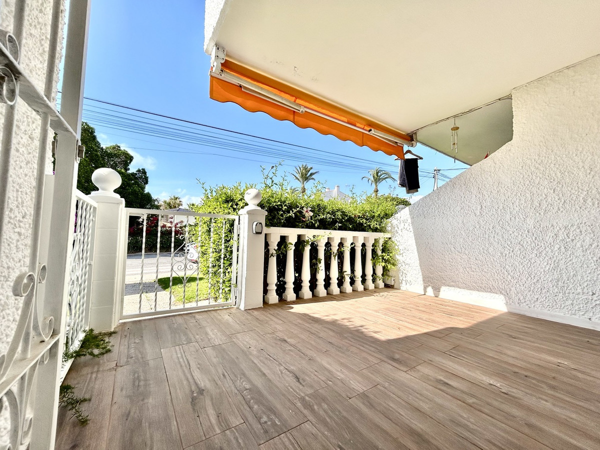Se vende Apartamento Planta Baja de 2 dormitorios en Costa Blanca, Alicante, España