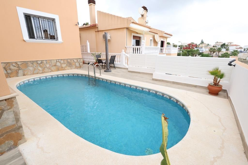 5 Bed Townhouse for sale in San Miguel De Salinas Costa Blanca, Alicante, Spain