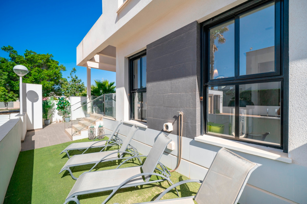 3 Bed Townhouse for sale in Ciudad Quesada Costa Blanca, Alicante, Spain