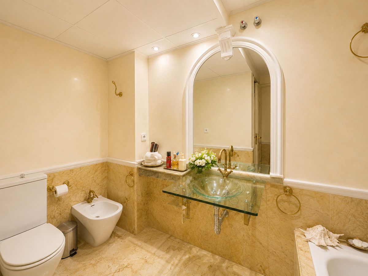 Se vende Apartamento Planta Baja de 2 dormitorios en Costa Del Sol, Málaga, España