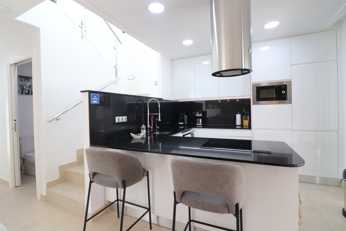 Se vende Pareada de 3 dormitorios en Costa Blanca, Alicante, España