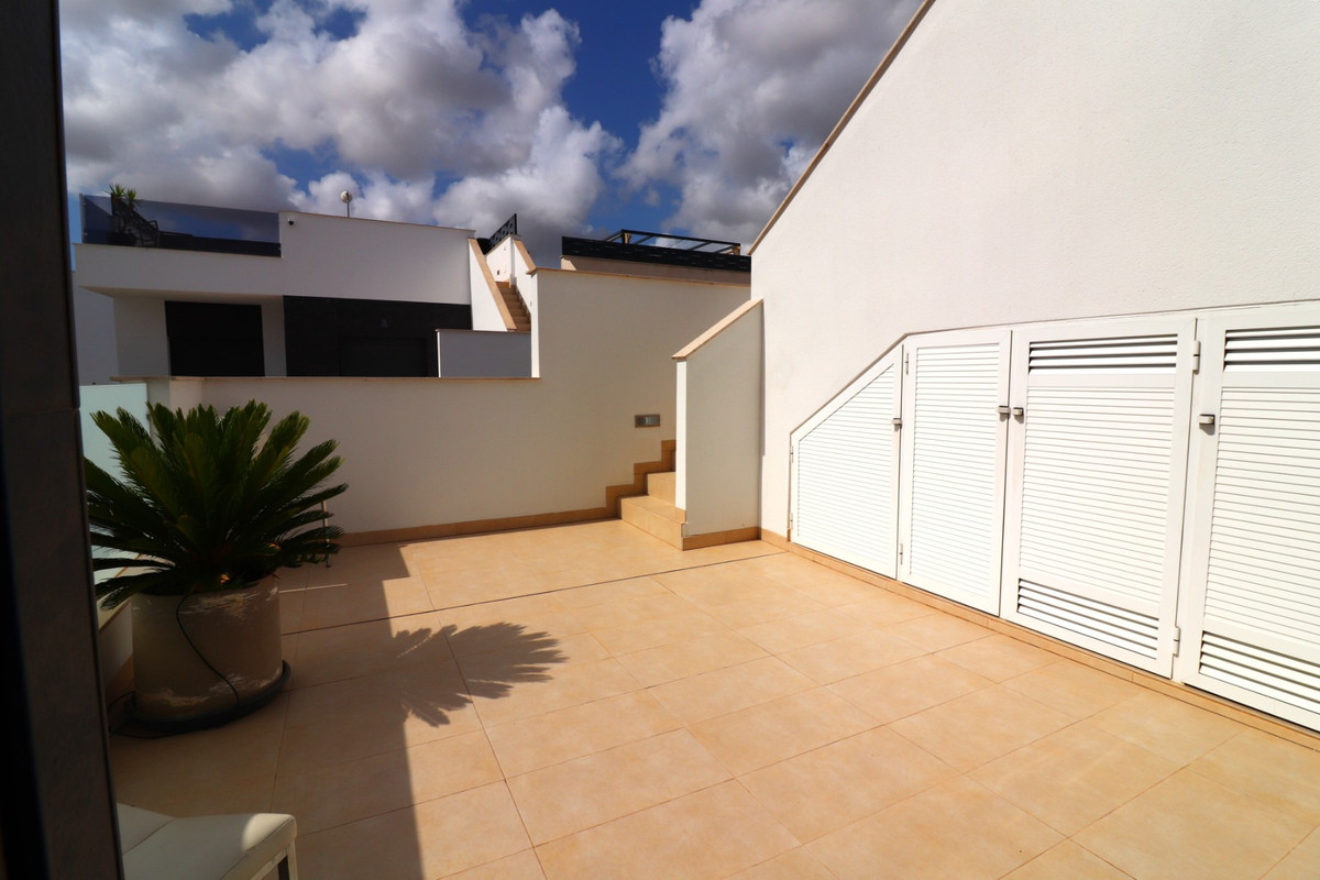 Se vende Pareada de 3 dormitorios en Costa Blanca, Alicante, España