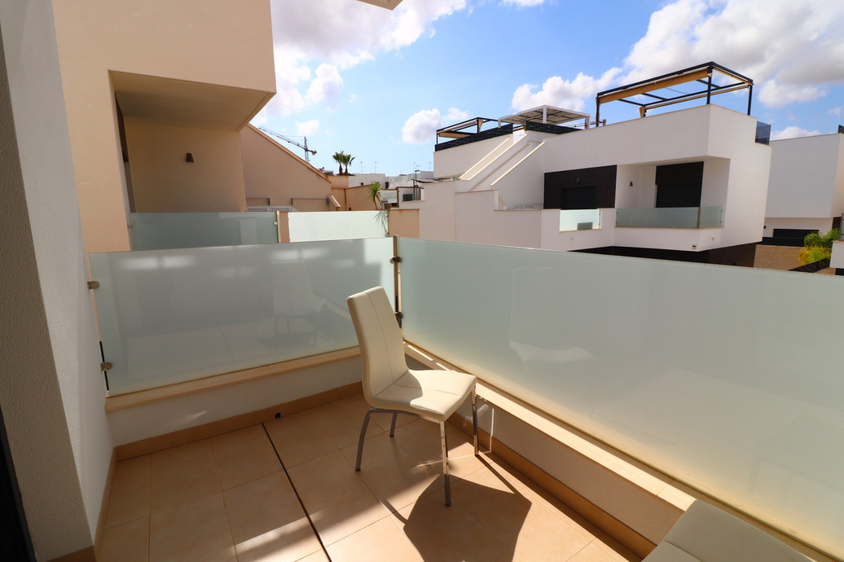 Se vende Pareada de 3 dormitorios en Costa Blanca, Alicante, España