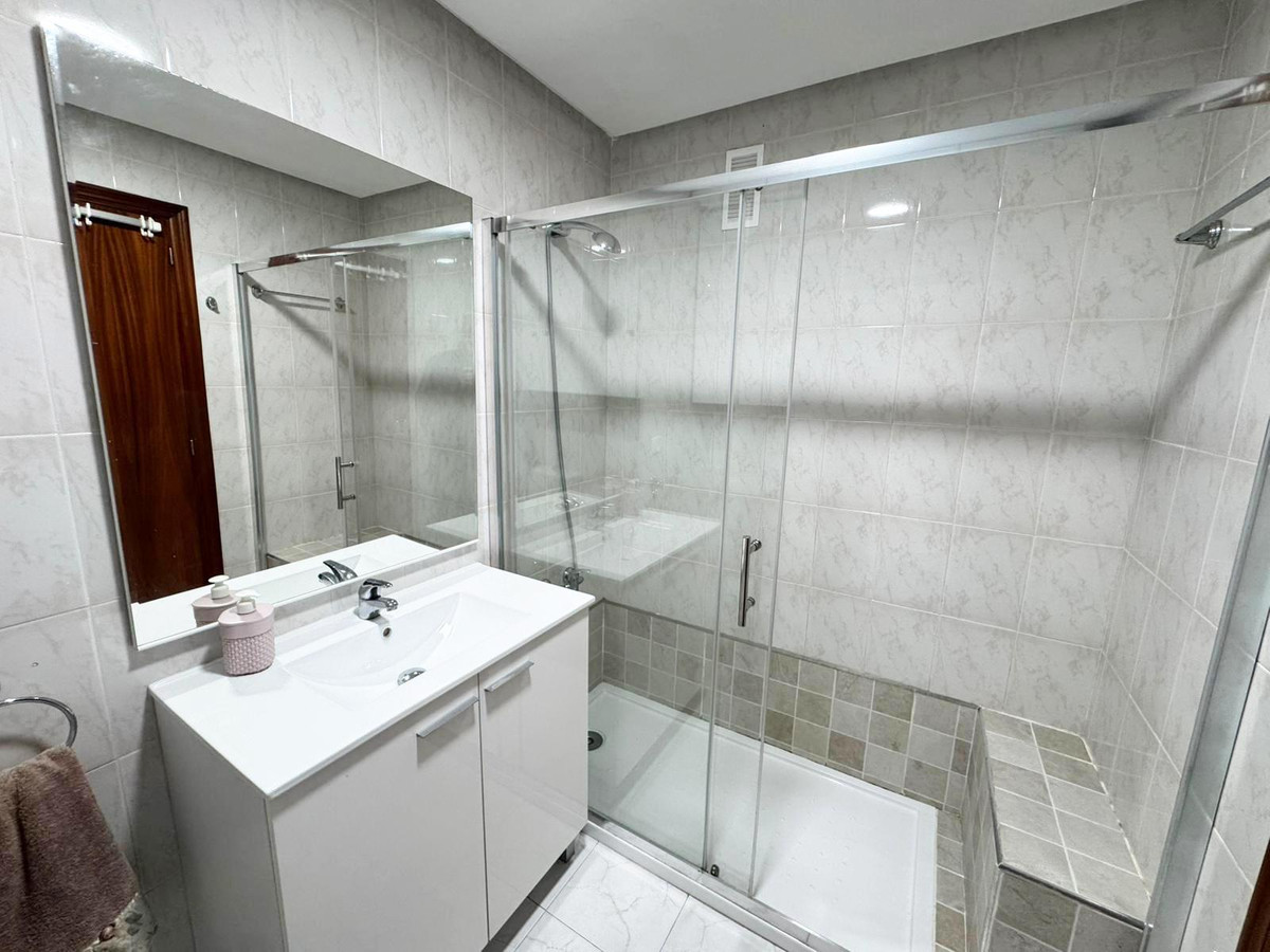 Se vende Apartamento Planta Baja de 3 dormitorios en Costa Blanca, Alicante, España