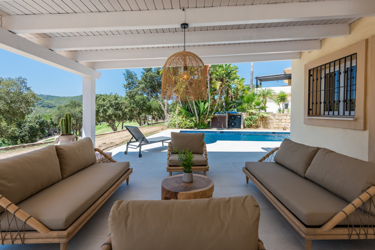 Se vende Apartamento Planta Baja de 3 dormitorios en Costa Del Sol, Cadiz, España