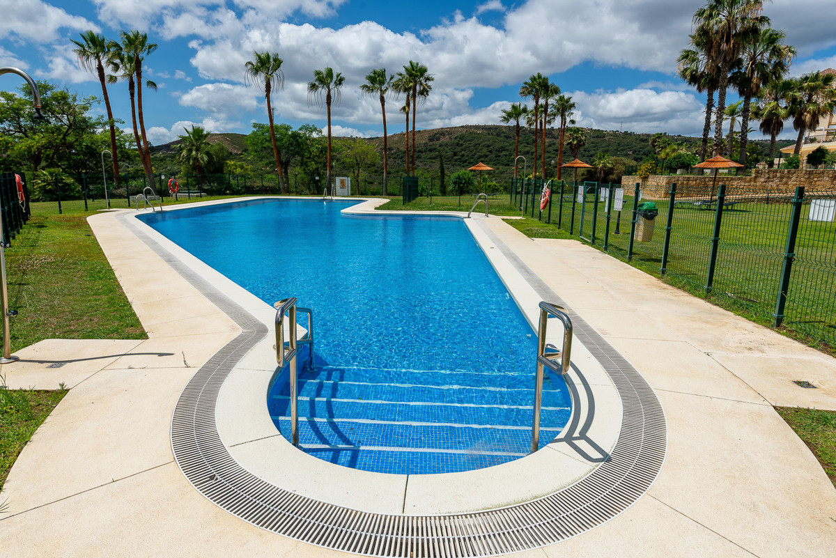 Se vende Apartamento Planta Baja de 3 dormitorios en Costa Del Sol, Cadiz, España