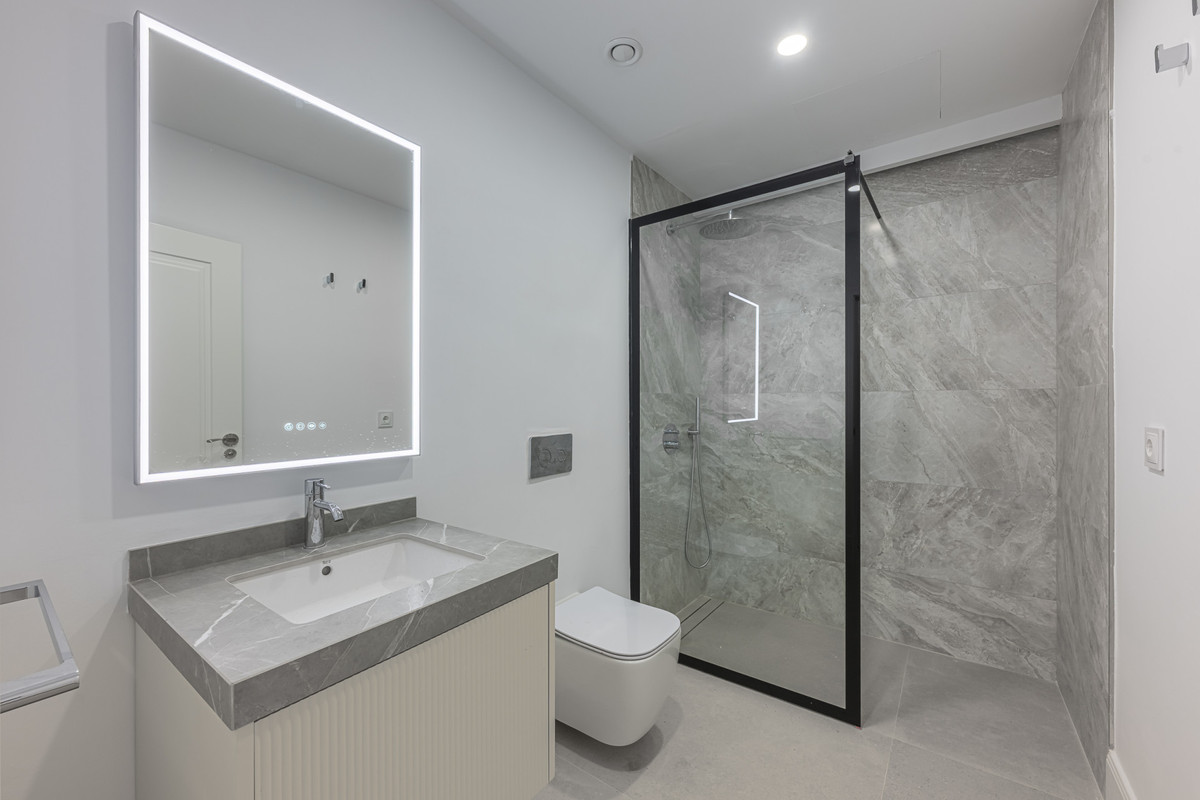 4 Bed Townhouse for sale in Estepona Costa Del Sol, Málaga, Spain