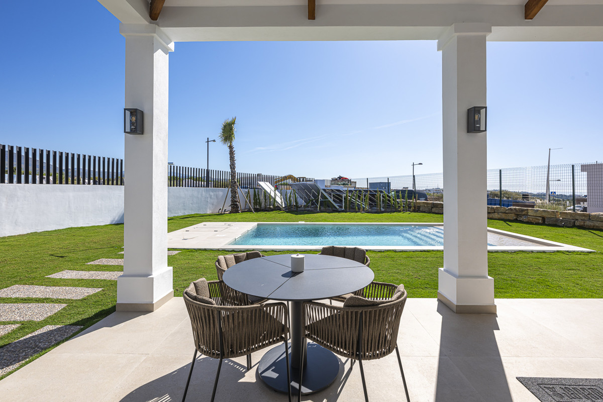 4 Bed Townhouse for sale in Estepona Costa Del Sol, Málaga, Spain