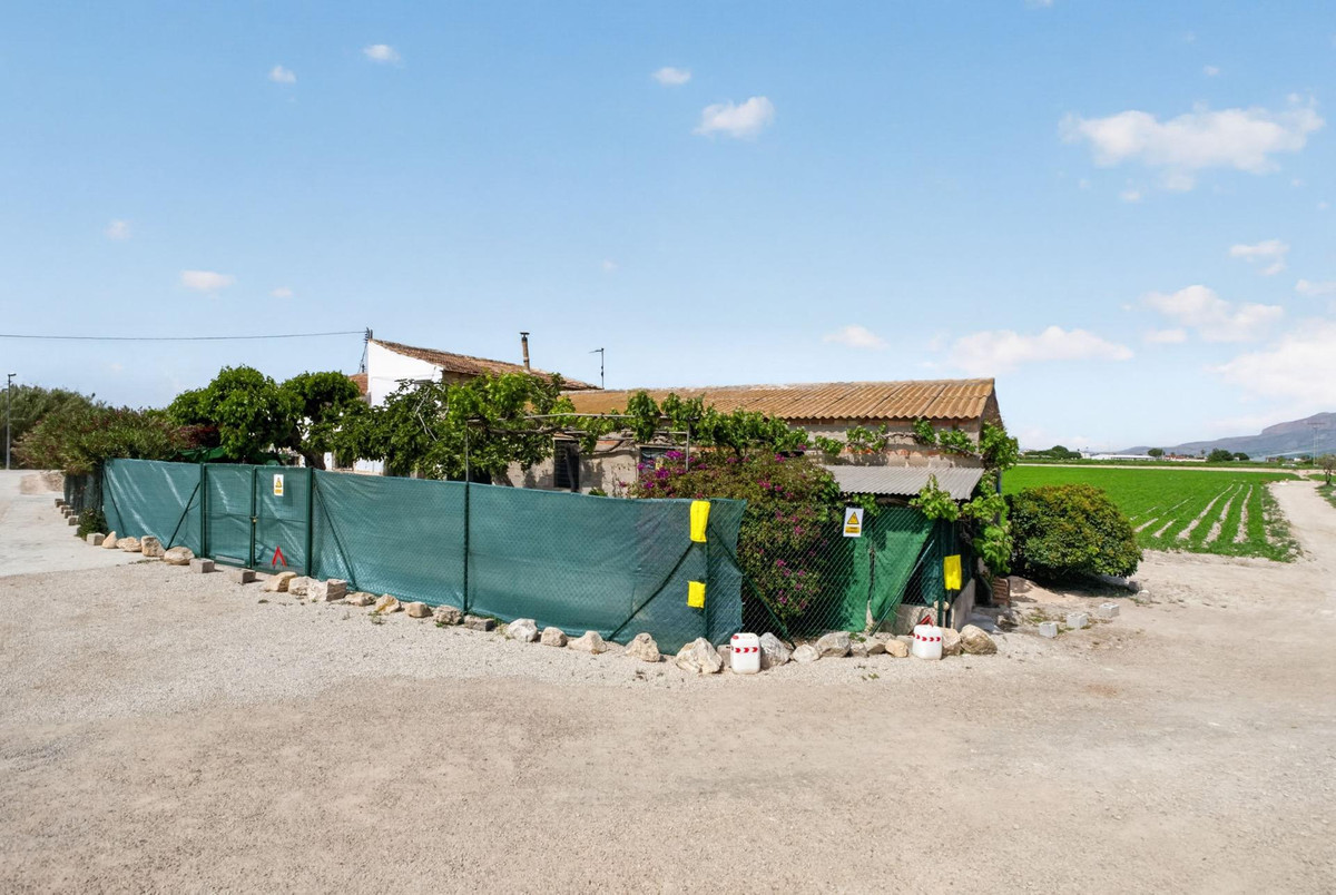 Se vende Finca - Cortijo de 3 dormitorios en Costa Blanca, Alicante, España