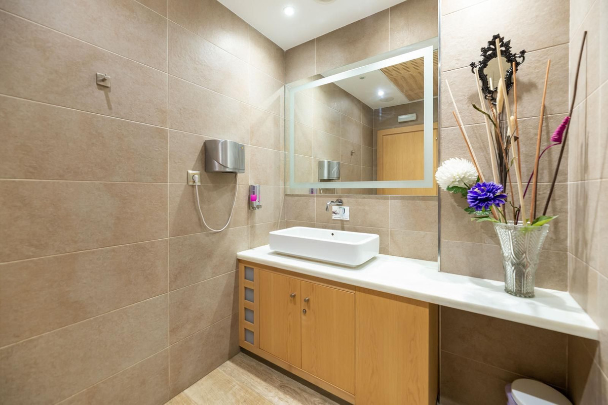 Se vende Hostal  en Costa Del Sol, Málaga, España
