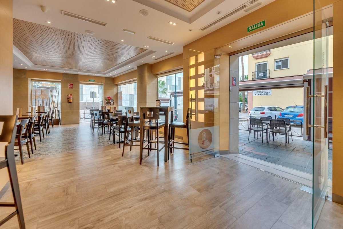 Se vende Hostal  en Costa Del Sol, Málaga, España