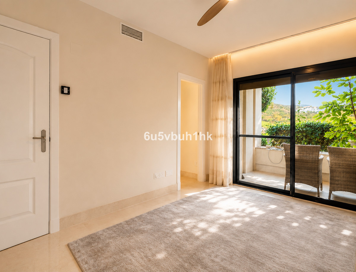 2 Bed Apartment for sale in Benahavís Costa Del Sol, Málaga, Spain