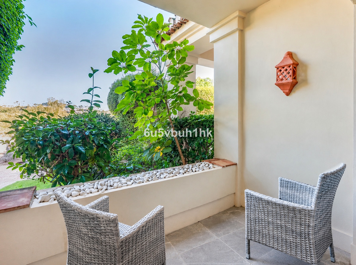 2 Bed Apartment for sale in Benahavís Costa Del Sol, Málaga, Spain