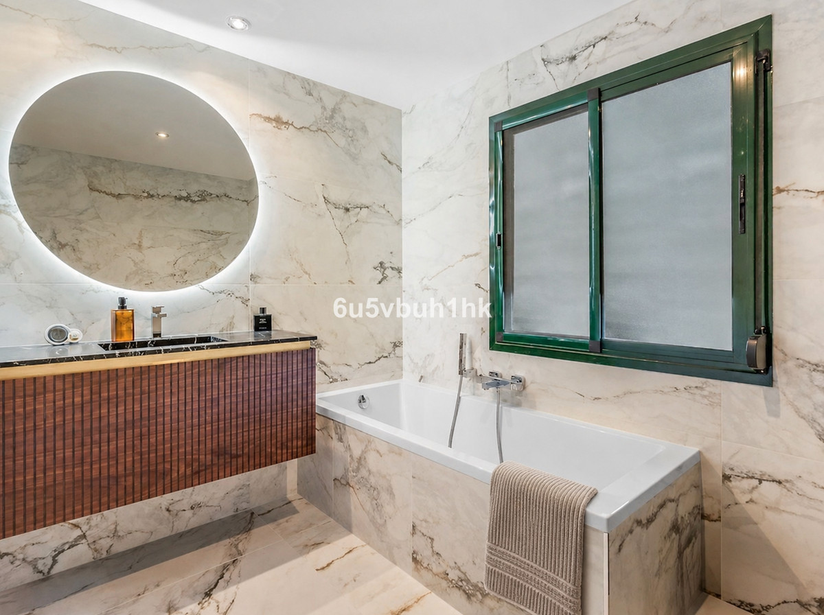 2 Bed Apartment for sale in Benahavís Costa Del Sol, Málaga, Spain