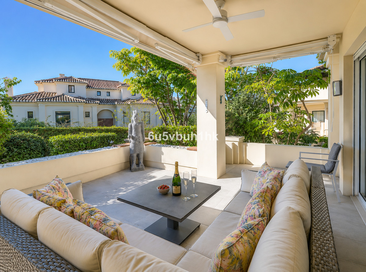 2 Bed Apartment for sale in Benahavís Costa Del Sol, Málaga, Spain
