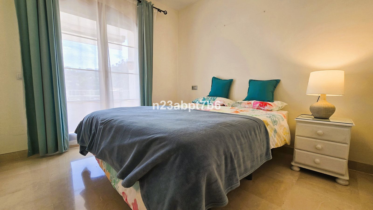 Se vende Apartamento Planta Media de 3 dormitorios en Costa Del Sol, Málaga, España