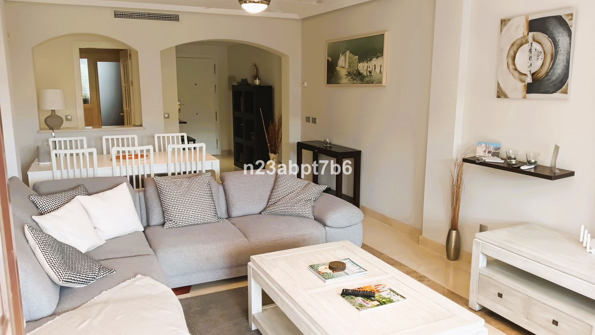 Se vende Apartamento Planta Media de 3 dormitorios en Costa Del Sol, Málaga, España