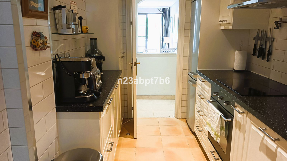 Se vende Apartamento Planta Media de 3 dormitorios en Costa Del Sol, Málaga, España
