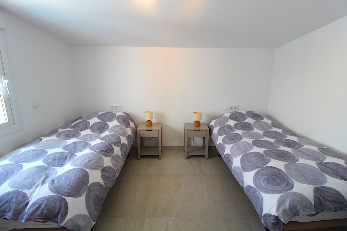 4 Bed Townhouse for sale in Aloha Costa Del Sol, Málaga, Spain