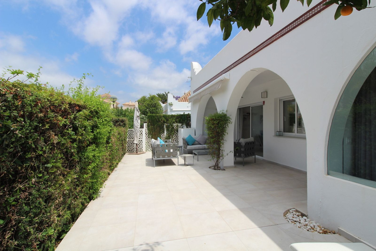 4 Bed Townhouse for sale in Aloha Costa Del Sol, Málaga, Spain