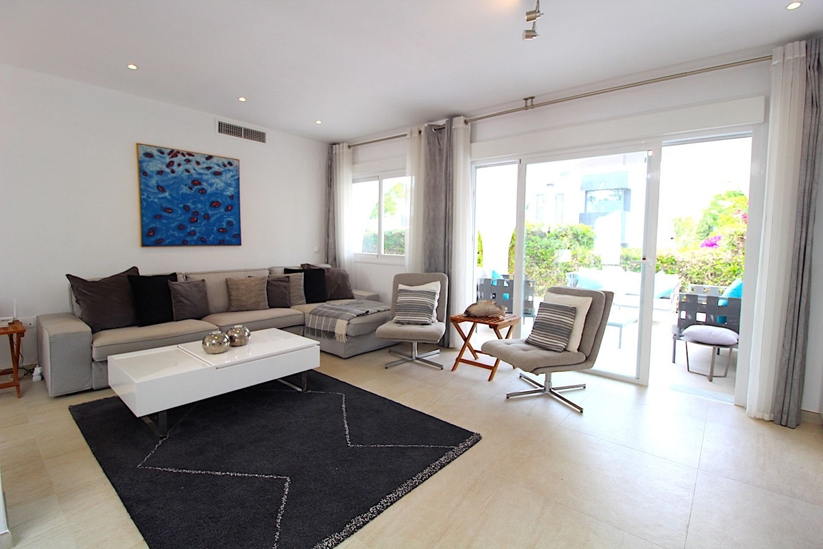 4 Bed Townhouse for sale in Aloha Costa Del Sol, Málaga, Spain