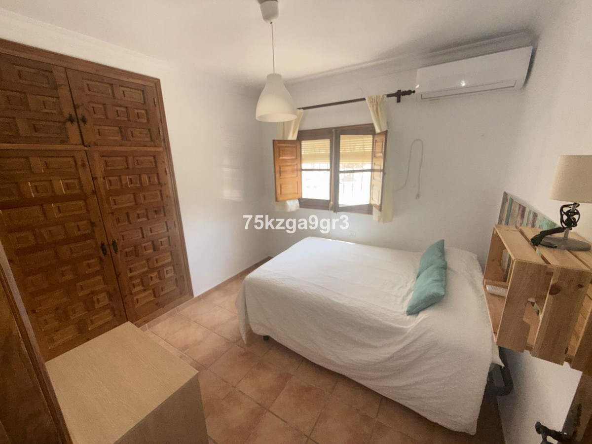Se vende Villa - Chalet de 4 dormitorios en Costa Del Sol, Málaga, España