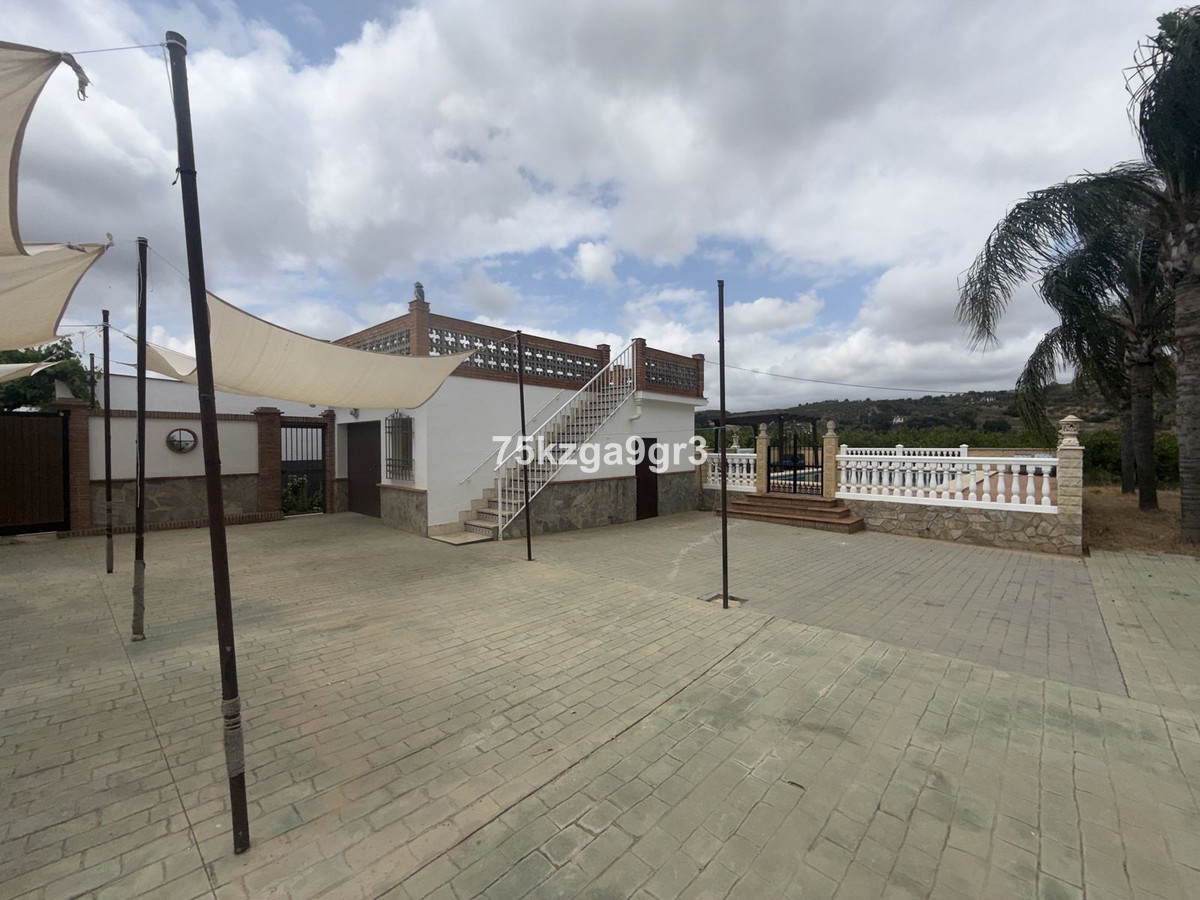 Se vende Villa - Chalet de 4 dormitorios en Costa Del Sol, Málaga, España
