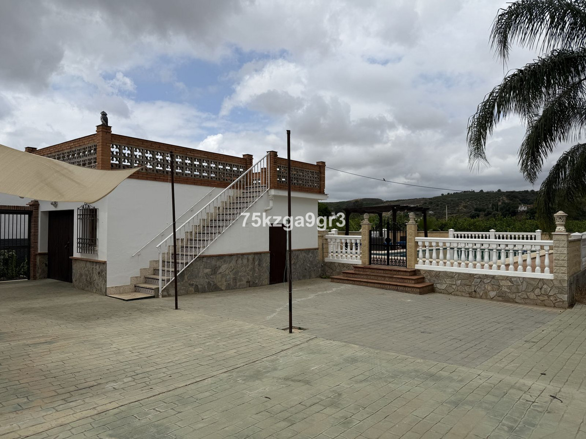 Se vende Villa - Chalet de 4 dormitorios en Costa Del Sol, Málaga, España