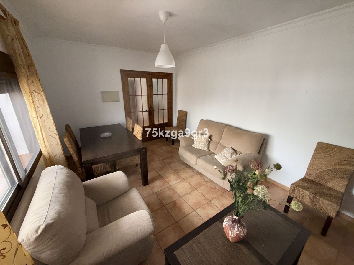 Se vende Villa - Chalet de 4 dormitorios en Costa Del Sol, Málaga, España