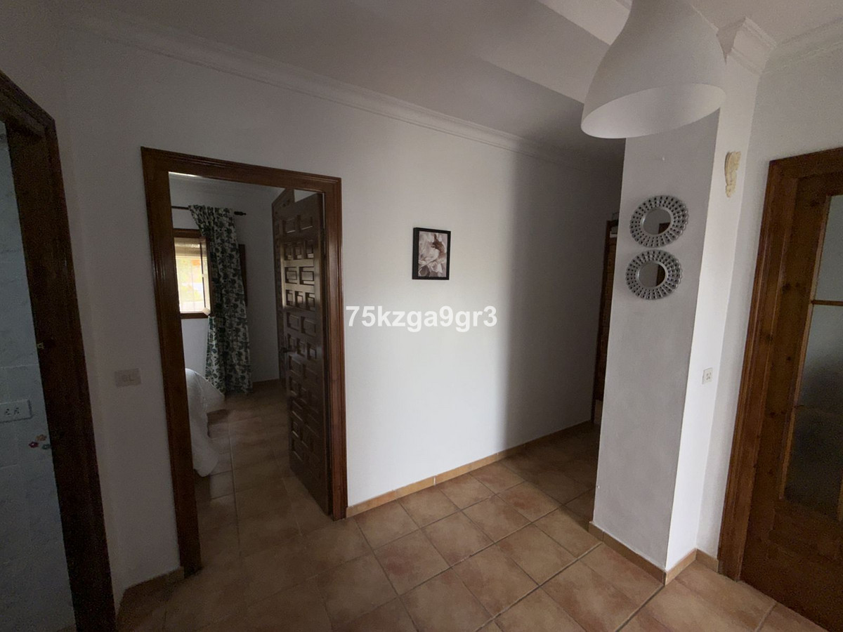 Se vende Villa - Chalet de 4 dormitorios en Costa Del Sol, Málaga, España