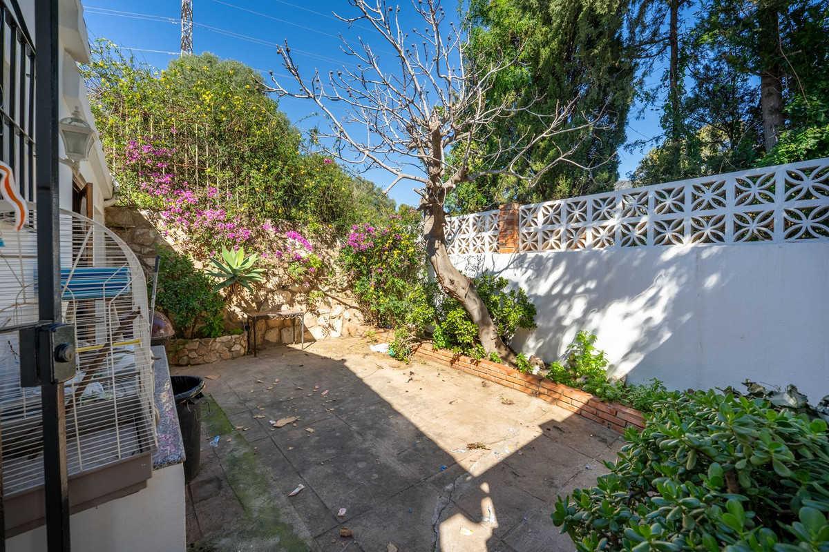 4 Bed Townhouse for sale in Fuengirola Costa Del Sol, Málaga, Spain