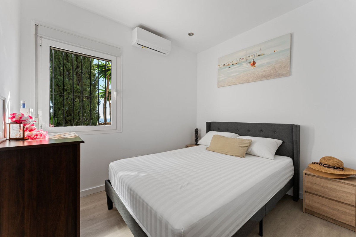4 Bed Townhouse for sale in Fuengirola Costa Del Sol, Málaga, Spain