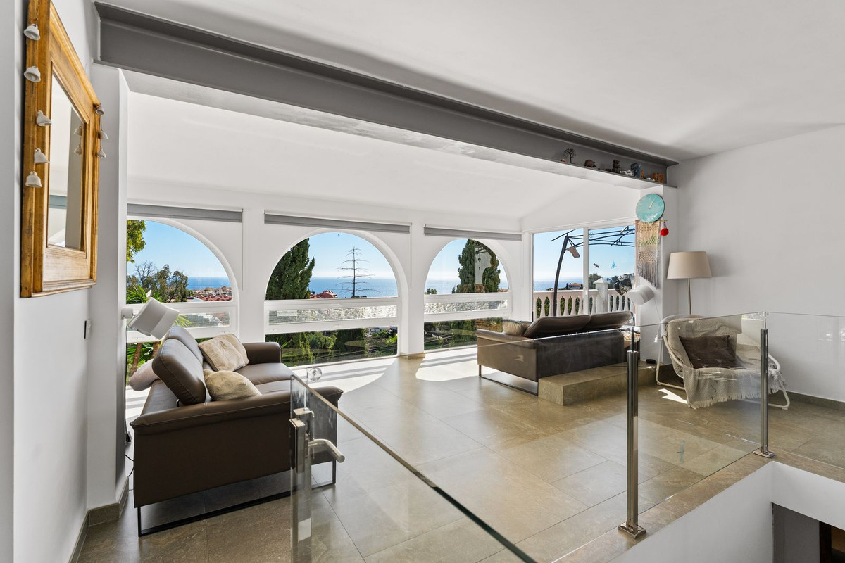 4 Bed Townhouse for sale in Fuengirola Costa Del Sol, Málaga, Spain