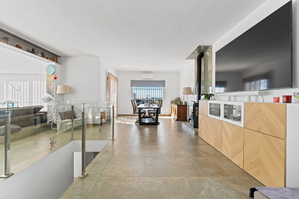4 Bed Townhouse for sale in Fuengirola Costa Del Sol, Málaga, Spain