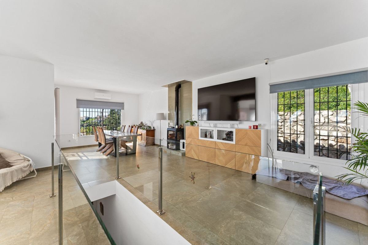 4 Bed Townhouse for sale in Fuengirola Costa Del Sol, Málaga, Spain