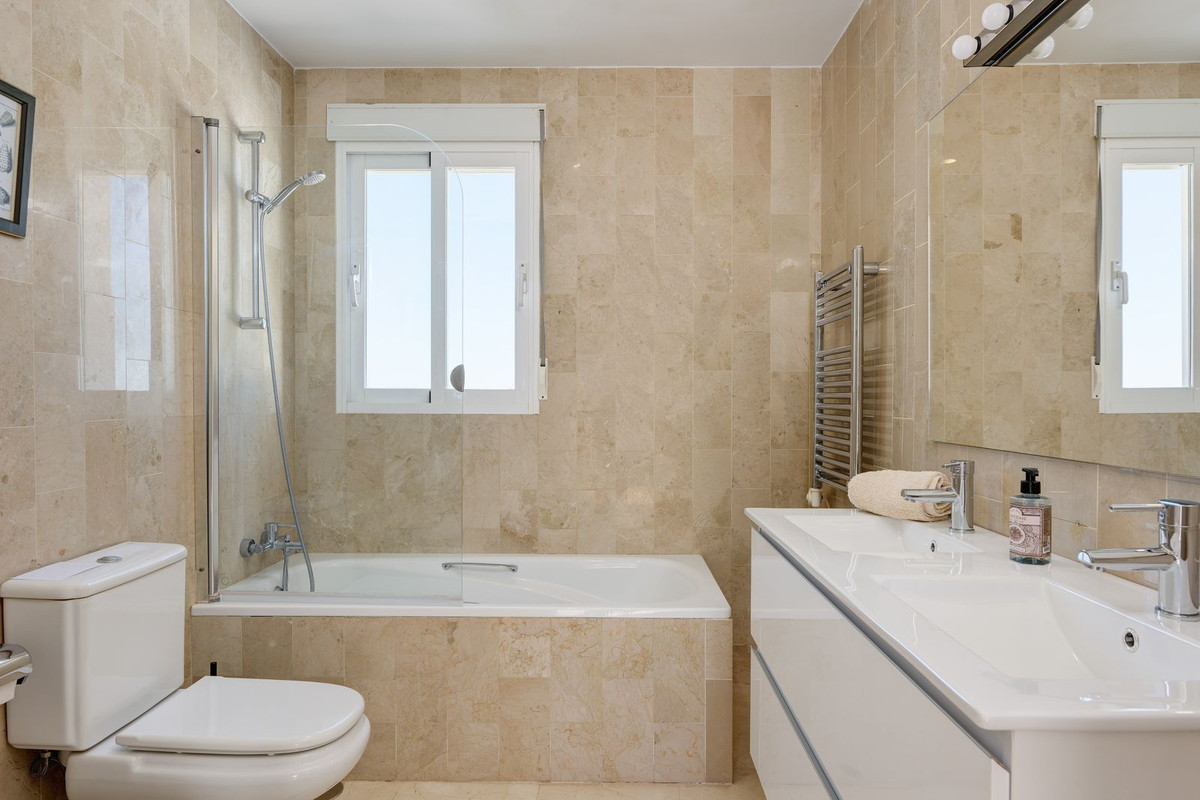 6 Bed Townhouse for sale in Mijas Costa Del Sol, Málaga, Spain