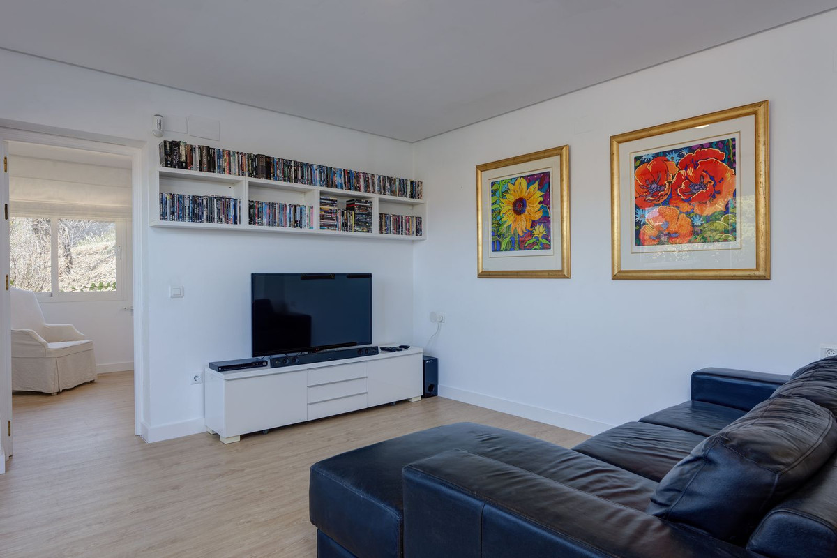 6 Bed Townhouse for sale in Mijas Costa Del Sol, Málaga, Spain