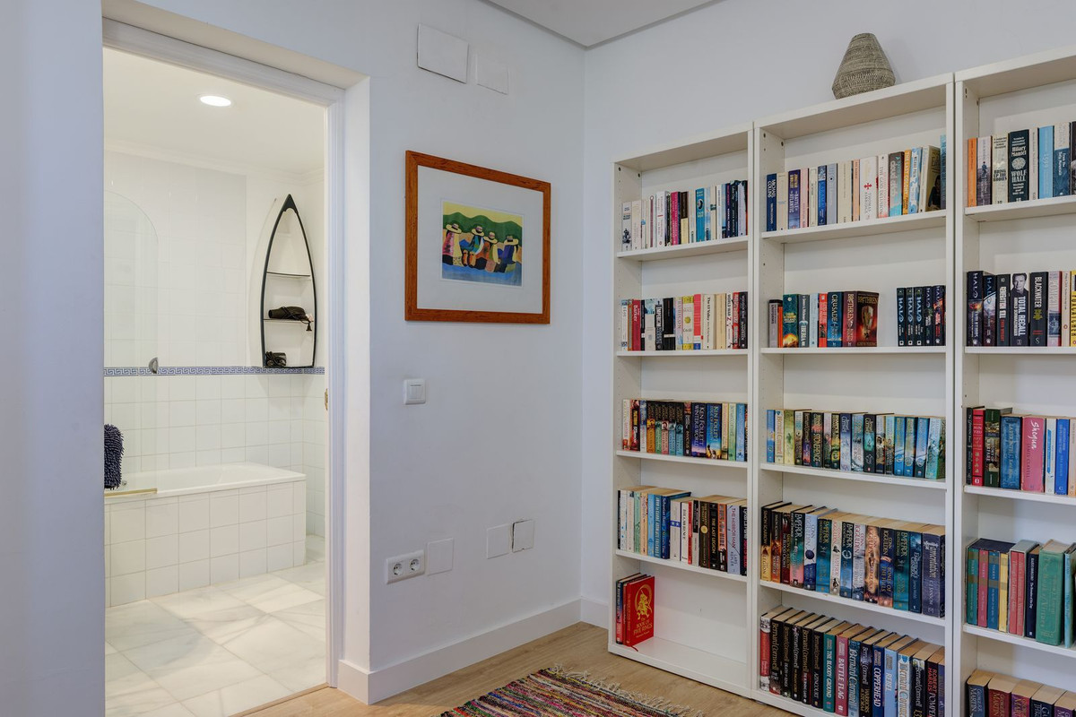 6 Bed Townhouse for sale in Mijas Costa Del Sol, Málaga, Spain